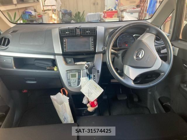 Daihatsu MOVE CUSTOM 2014-02 8562812-11