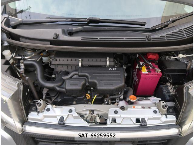 Daihatsu MOVE CUSTOM 2017-06 8627872-28