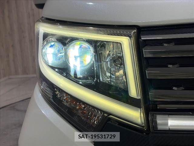 Daihatsu MOVE CUSTOM 2017-04 8627870-11