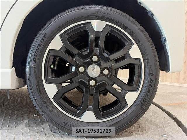 Daihatsu MOVE CUSTOM 2017-04 8627870-27