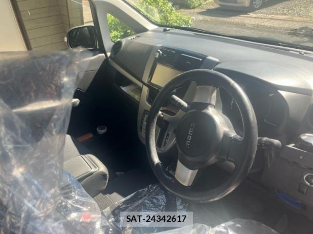 Daihatsu MOVE CUSTOM 2013-09 8660428-14