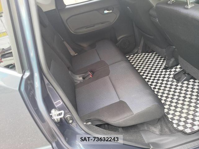 Daihatsu MOVE CUSTOM 2015-05 8686036-23