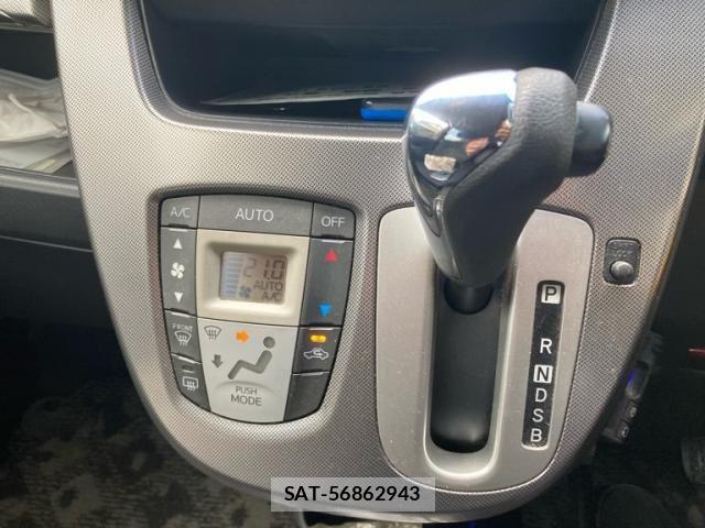 Daihatsu MOVE CUSTOM 2014-04 8744383-17