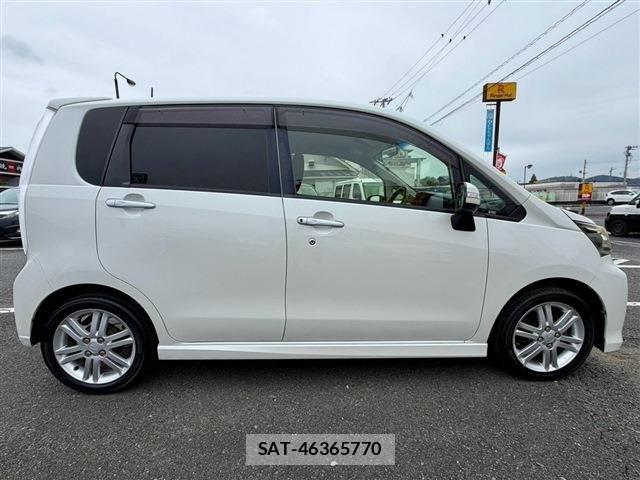 Daihatsu MOVE CUSTOM 2013-09 8830560-26