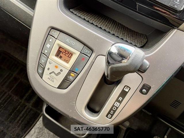 Daihatsu MOVE CUSTOM 2013-09 8830560-6