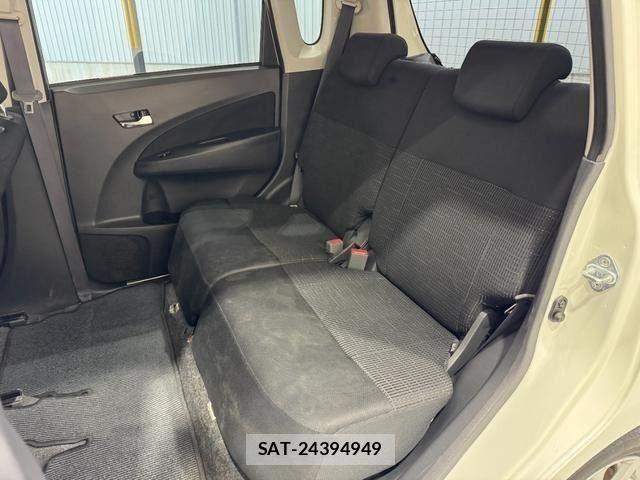 Daihatsu MOVE CUSTOM 2013-12 8880966-12