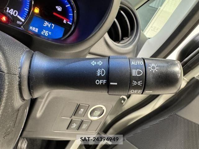 Daihatsu MOVE CUSTOM 2013-12 8880966-17