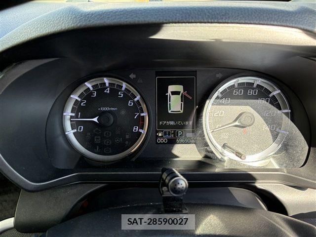 Daihatsu MOVE CUSTOM 2017-06 1318491-29
