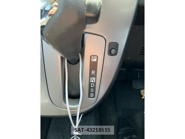 Daihatsu MOVE CUSTOM 2013-11 7222253-17