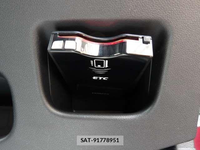 Daihatsu MOVE CUSTOM 2019-02 7456080-8