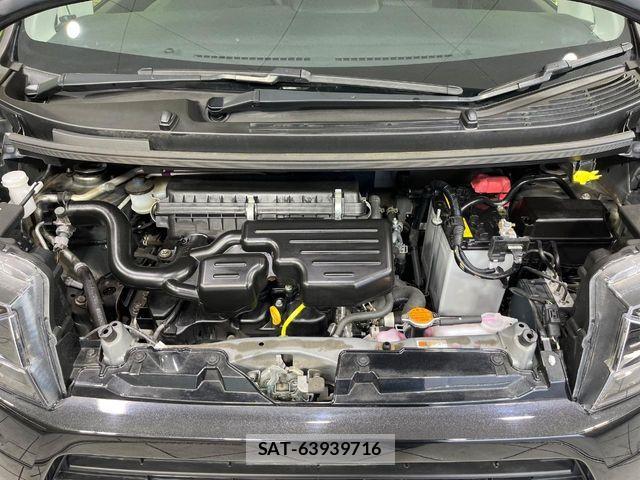 Daihatsu MOVE CUSTOM 2022-09 8131401-17