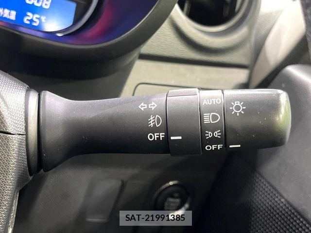 Daihatsu MOVE CUSTOM 2013-04 8208886-7