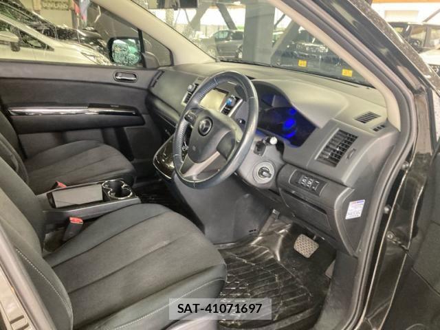 Mazda MPV 2012-06 7328641-15