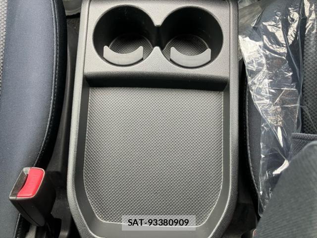 Mazda MPV 2007-08 7328640-18
