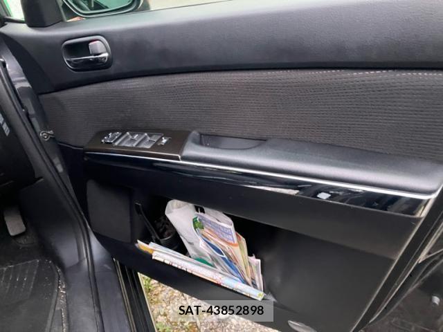Mazda MPV 2013-02 7328645-15