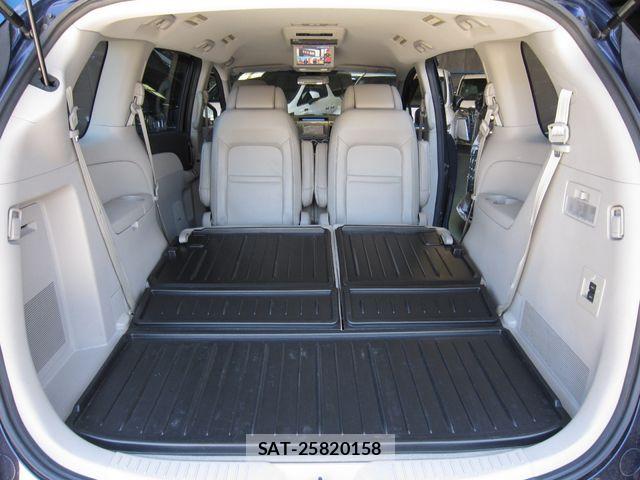 Mazda MPV 2009-06 7358905-26