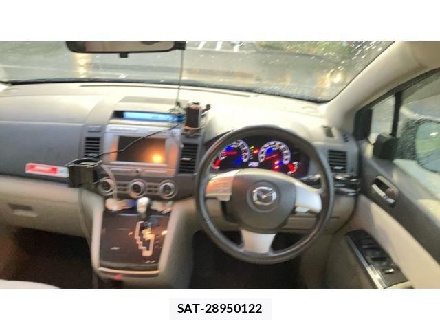 Mazda MPV 2006-05 7358910-17
