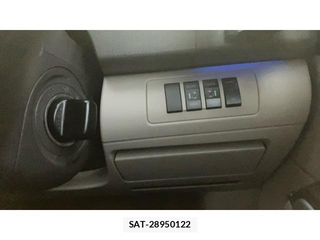 Mazda MPV 2006-05 7358910-19