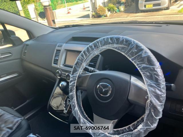 Mazda MPV 2010-04 7501727-9