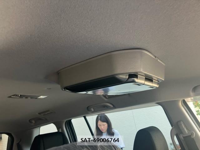 Mazda MPV 2010-04 7501727-11
