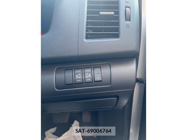 Mazda MPV 2010-04 7501727-15