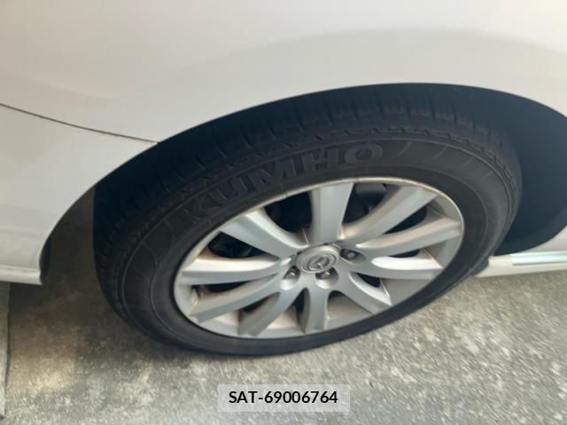 Mazda MPV 2010-04 7501727-5