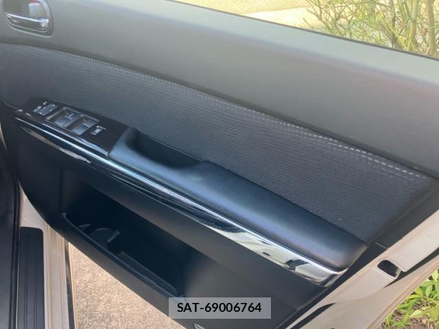 Mazda MPV 2010-04 7501727-8