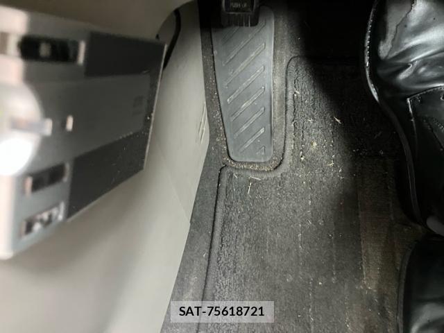 Mazda MPV 2006-05 7618384-16