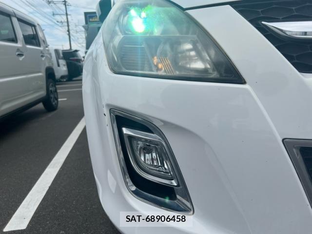 Mazda MPV 2010-02 7618386-4
