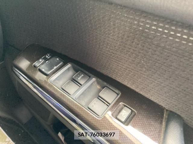 Mazda MPV 2009-07 7903056-25