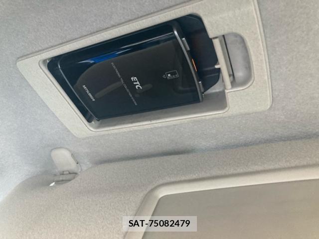 Mazda MPV 2015-09 7980132-28