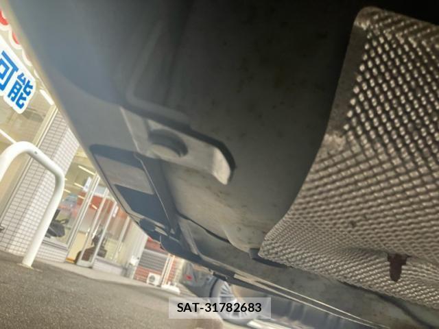 Mazda MPV 2010-01 7980133-29
