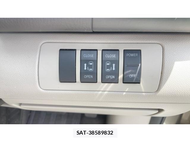 Mazda MPV 2006-09 8158858-14