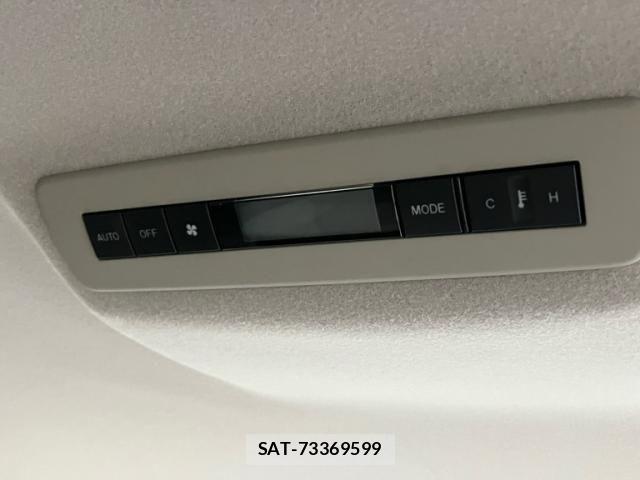 Mazda MPV 2007-03 8208894-14