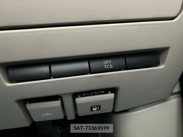 Mazda MPV 2007-03 8208894-23