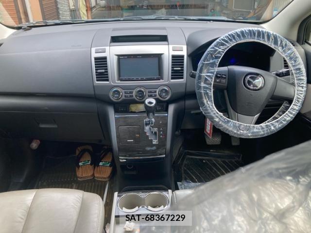 Mazda MPV 2012-11 8336927-9