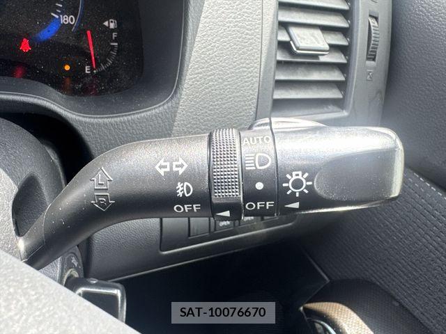 Mazda MPV 2014-03 8367301-24