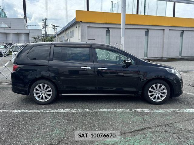 Mazda MPV 2014-03 8367301-3
