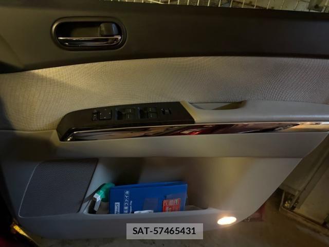 Mazda MPV 2008-10 8413826-18