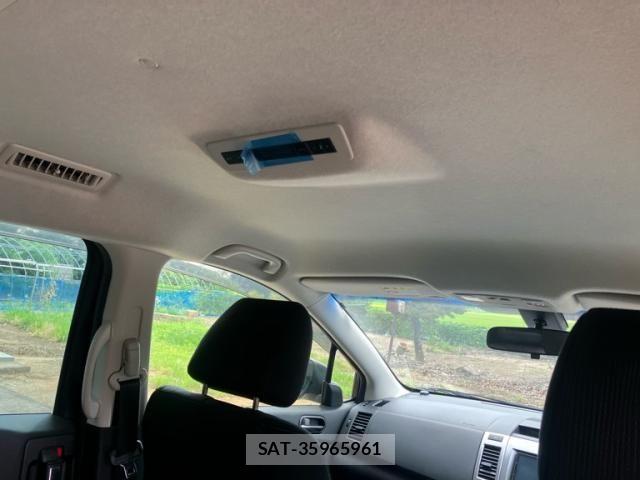 Mazda MPV 2013-08 8562826-13