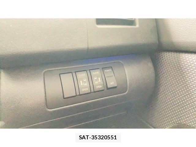 Mazda MPV 2007-08 8627888-14