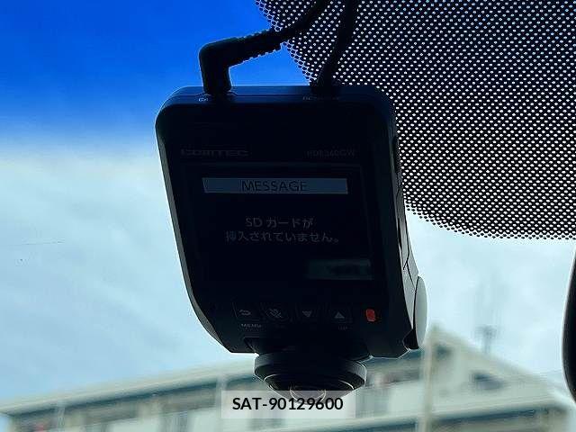 Mazda MPV 2012-07 8660436-17