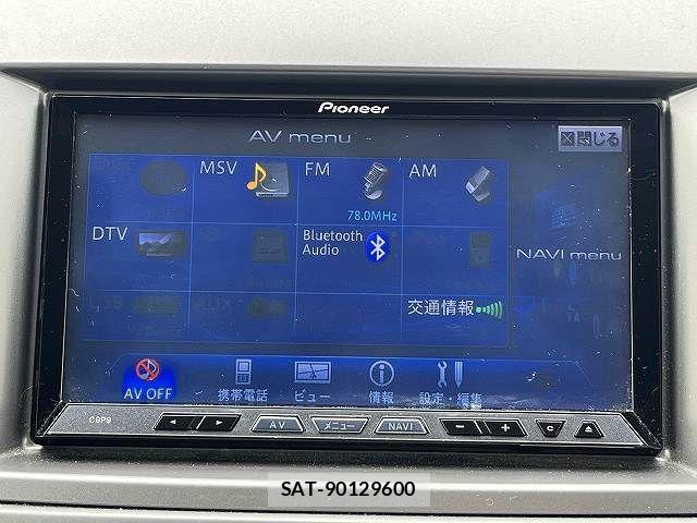Mazda MPV 2012-07 8660436-19