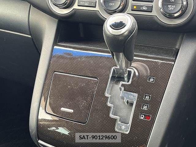 Mazda MPV 2012-07 8660436-24