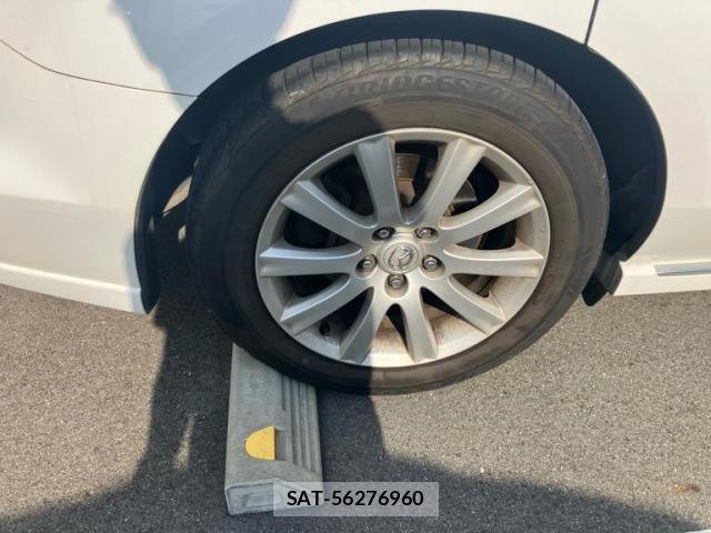 Mazda MPV 2007-09 8660435-10
