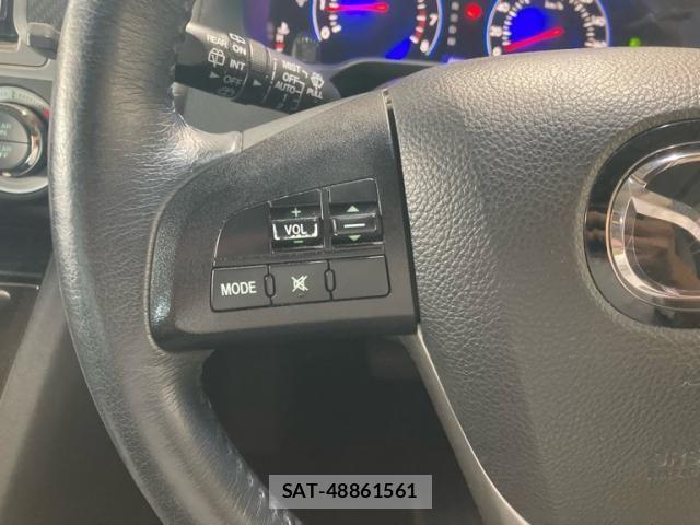 Mazda MPV 2012-04 8744397-12
