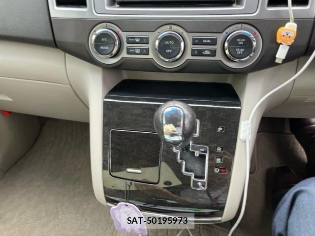 Mazda MPV 2008-05 8744396-16