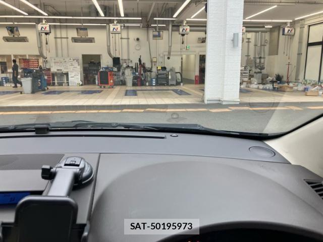 Mazda MPV 2008-05 8744396-19