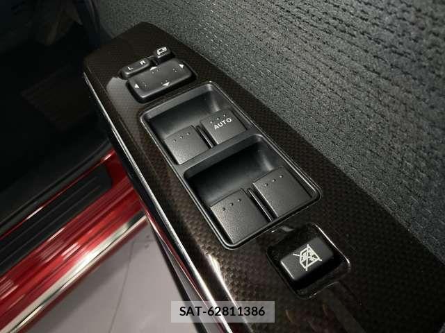 Mazda MPV 2013-07 8830578-14