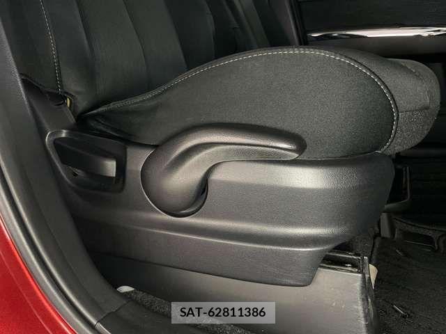 Mazda MPV 2013-07 8830578-16